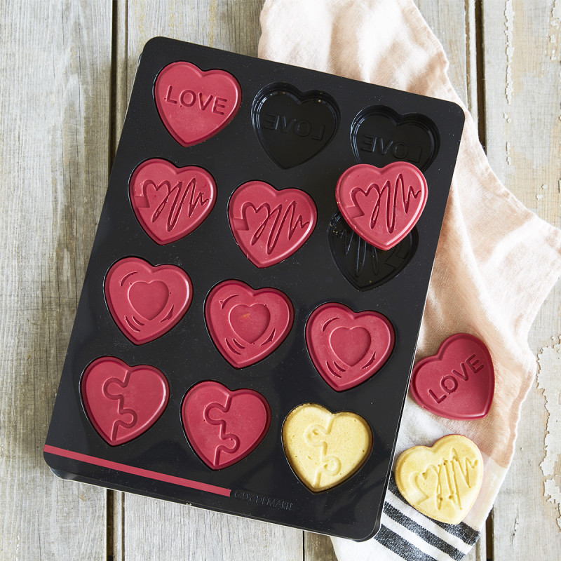 Coffret forme Coeur plat tout Chocolat pour la Saint Valentin avec  Gourmandises